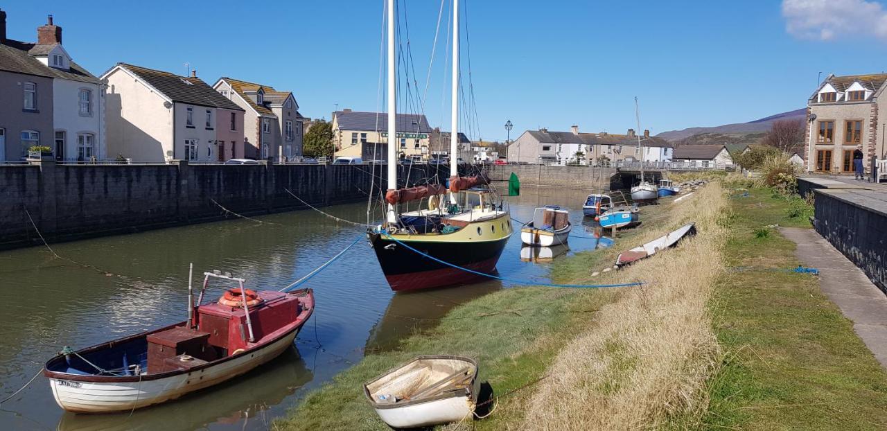 Port Haverigg Marina Village Millom Exterior photo